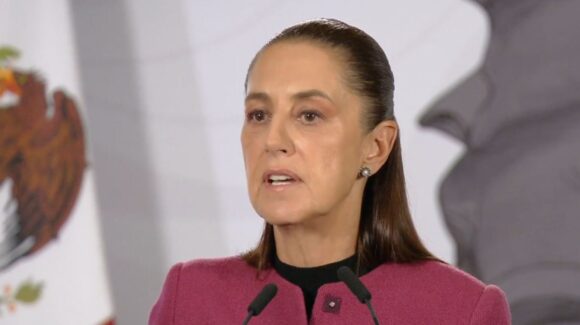 Claudia Sheinbaum responde a Javier Milei después de acusarla de financiar ataques en su contra
