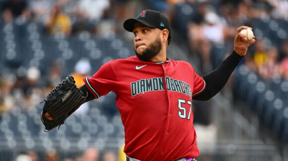 Eduardo Rodríguez silencia a Pittsburgh y consigue su décima victoria del año con los Diamondbacks