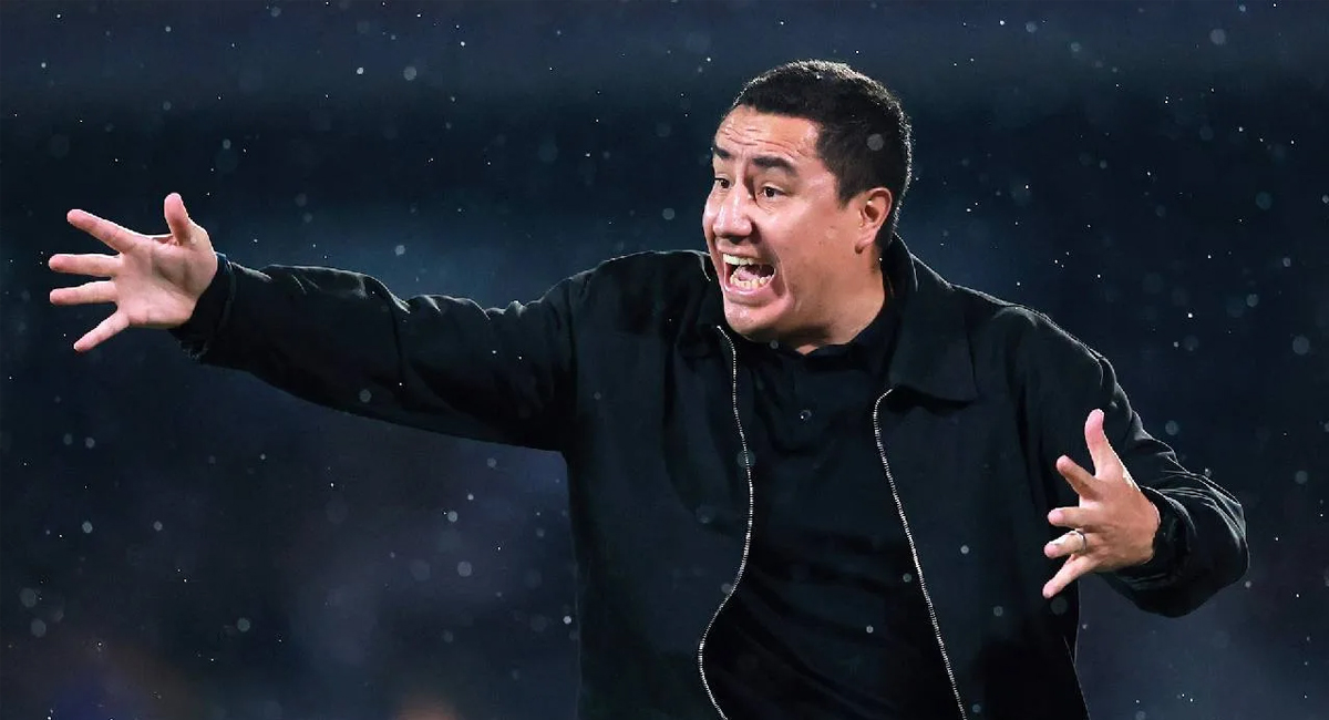 Efraín Juárez consumó el primer fracaso europeo luego de que su equipo quedara fuera de la Champions League 2026-2026