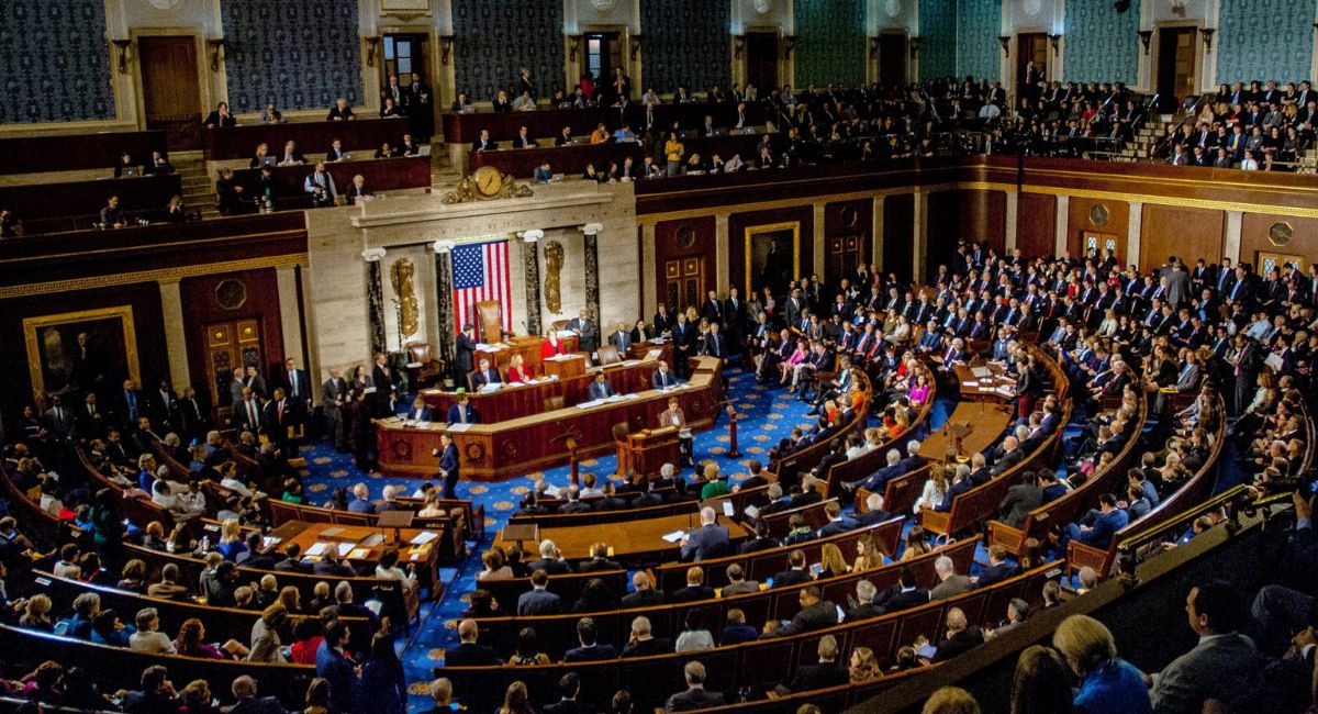 El Senado de Estados Unidos rechaza limitar las facultades de guerra de Trump frente a Irán