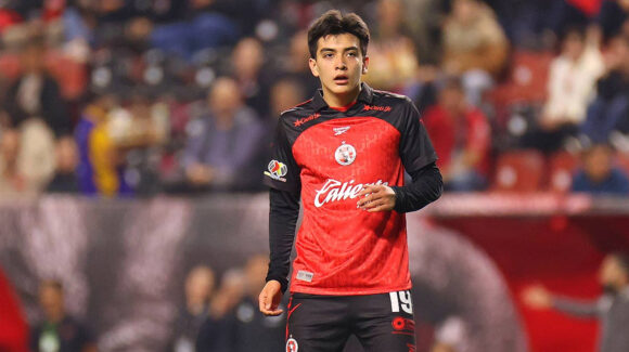 Europa tendrá que esperar; presidente de Xolos asegura la permanencia de Gilberto Mora en la Liga MX