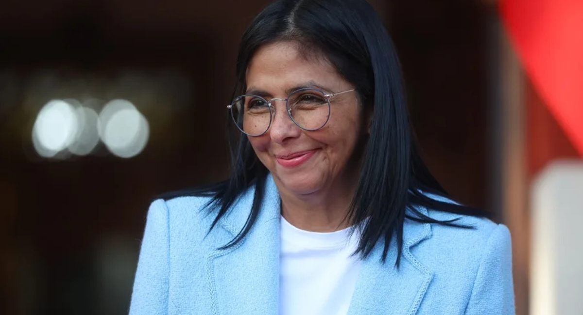 Estados Unidos evalúa inmunidad judicial para Delcy Rodríguez ante emblemática demanda