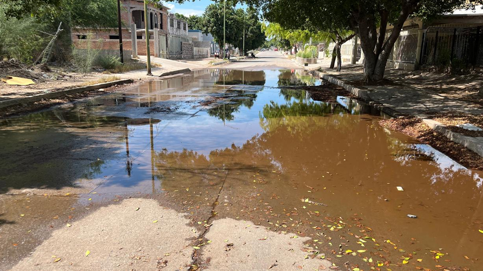 Exigen a la CEA solución definitiva por derrame de aguas negras en Empalme