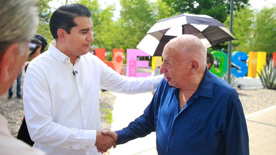 Froylán Gámez sostiene reuniones con comerciantes de Hermosillo