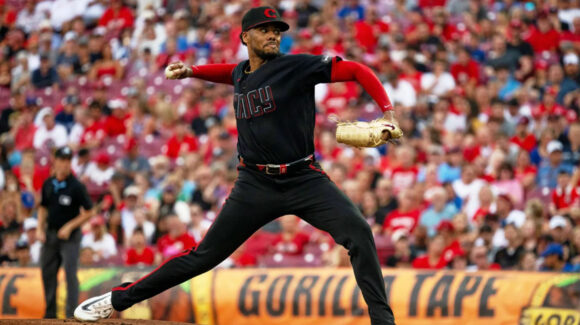 Greene endereza el rumbo y poncha a 12 para que los Reds pinten de blanco a los Cubs