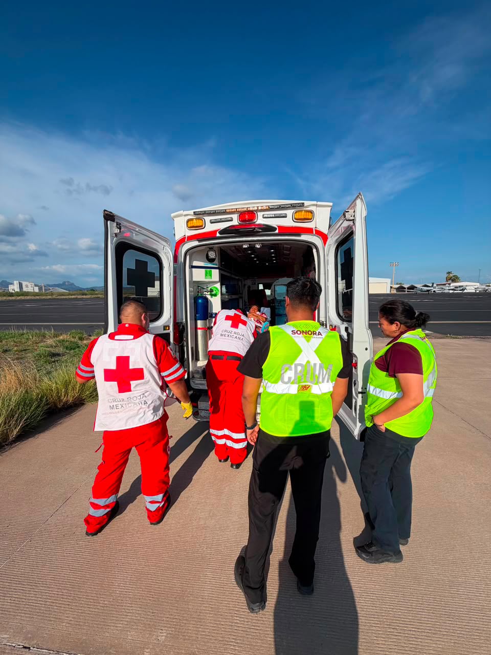 Helicóptero de la Policía Estatal salva la vida de una persona en comunidad guarijía de Sonora