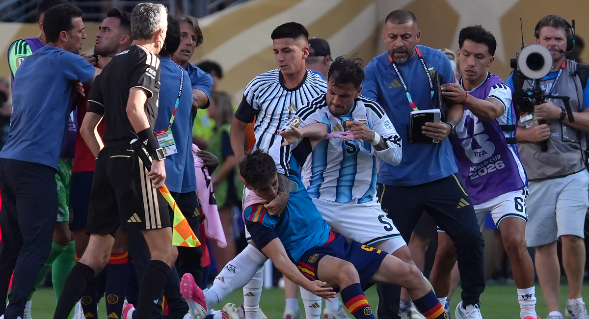 Investigarán conducta agresiva de jugadores argentinos tras perder la final del Mundial