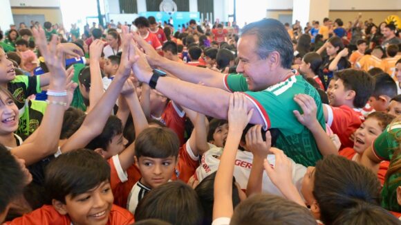 Invita ‘Toño’ Astiazarán a reunirse en el Foro Rosales para apoyar a México
