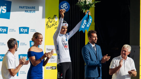 ¡Firme en el podio! Isaac del Toro conserva el tercer puesto del Tour de France 2026 tras 16 etapas