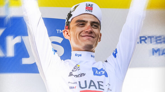 Jasper Philipsen conquista la etapa 17 del Tour de France 2026; Isaac del Toro sigue en el podio general