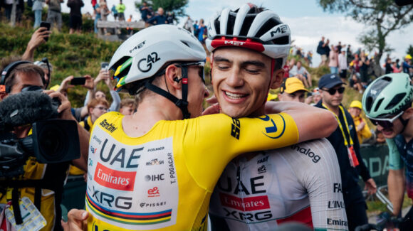Isaac del Toro supera la última gran montaña y mantiene vivo el sueño del podio en el Tour de France