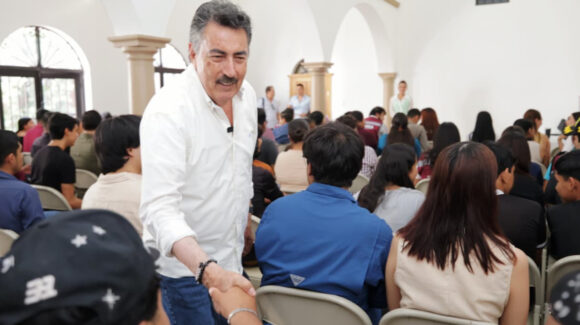 Javier Lamarque expone su experiencia y resultados en gira por Navojoa