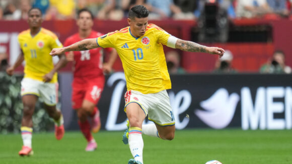 A pesar de la eliminación de Colombia, James Rodríguez hace historia con su selección