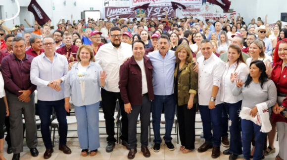 Javier Lamarque cierra gira en el norte de Sonora con multitudinario respaldo