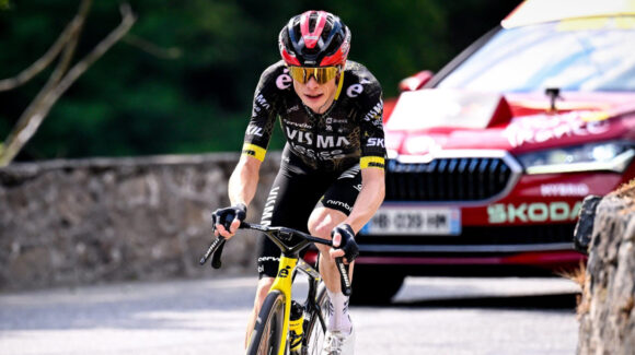 Jonas Vingegaard abandona el Tour de France 2026 tras una dura caída y fractura de clavícula