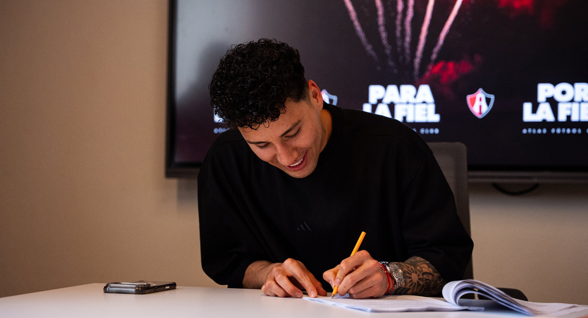 Jorge Sánchez fue presentado como refuerzo por el Atlas, concretando así su regreso a la Liga MX