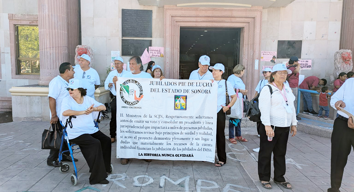 Jubilados del IMSS en Cajeme exigen devolución de ahorros retenidos en cuentas Afore