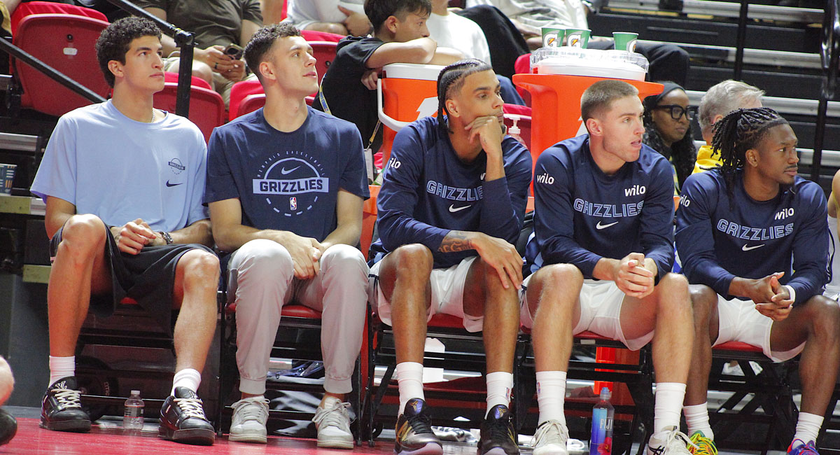 El jugador sonorense continúa a la espera de poder debutar con el equipo de Grizzlies