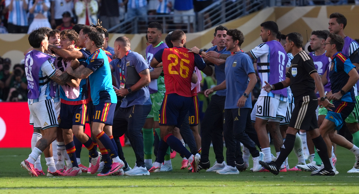 La Comisión Disciplinaria de la FIFA abrió cinco carpetas de investigación contra la AFA por actos realizados durante el Mundial 2026