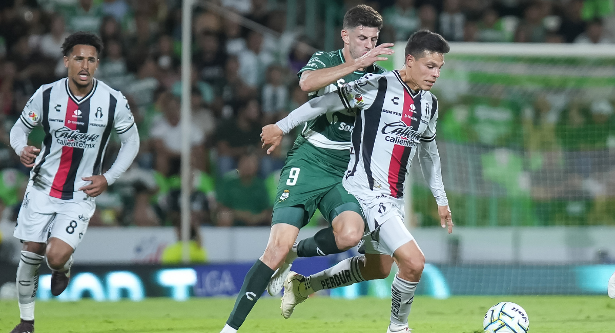 La FMF anunció la apertura de una investigación luego de que el Santos Laguna culpara al Atlas de espionake en el Estadio Corona