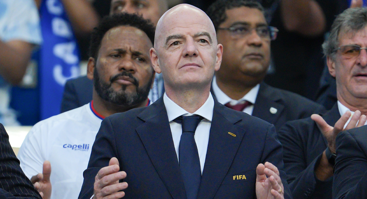 La UEFA convocó a una reunión de emergencia con sus miembros para posicionarse en contra de Gianni Infantino y la FIFA