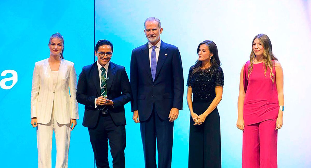 La receta del universo: astrofísico de la UNAM recibe el Premio Princesa de Girona en España