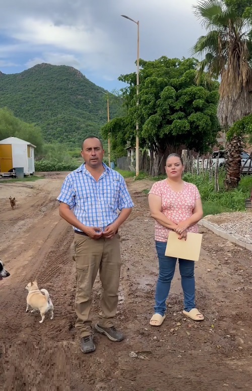 Lluvia destroza las calles de la colonia Norbert en Álamos