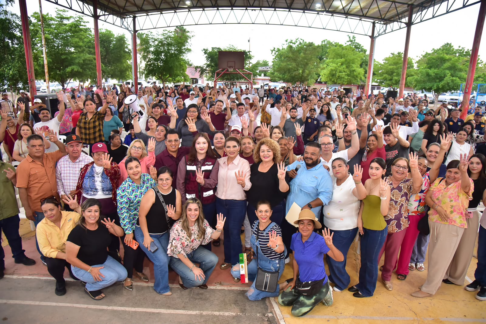 Lorenia Valles celebró la reapertura de las exportaciones de ganado a Estados Unidos y destacó obras y programas sociales impulsados en Sonora