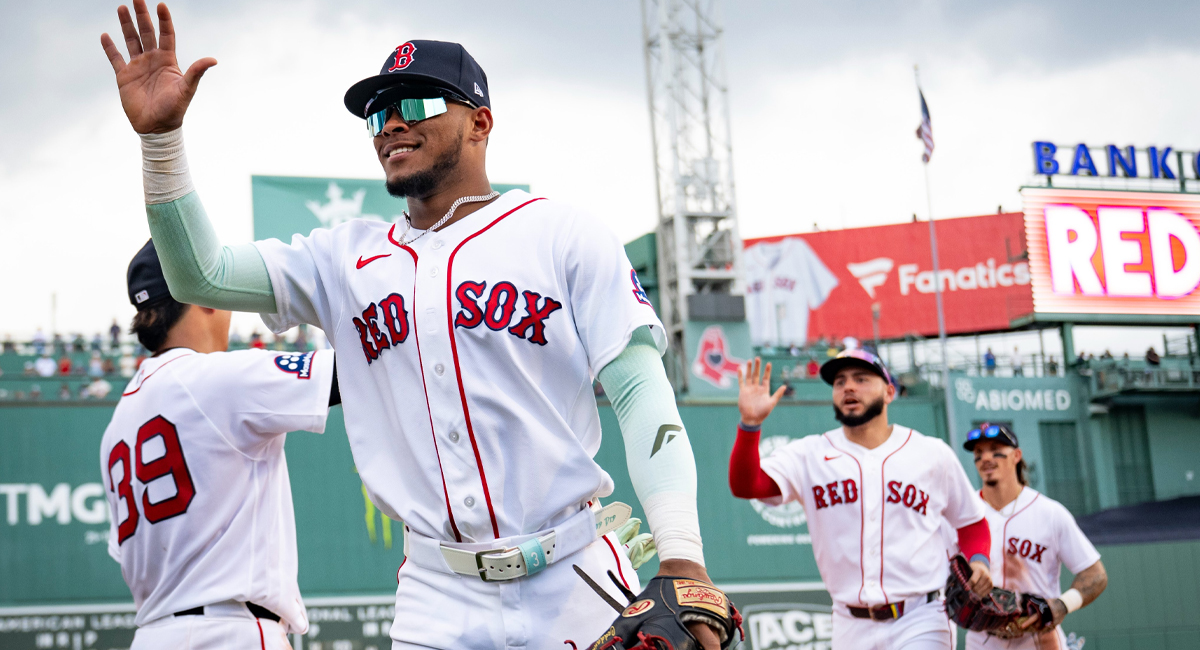 Los Red Sox vencieron a Baltimore en el segundo de la serie, llegando así a 15 triunfos consecutivos. igualando la marca de la franquicia
