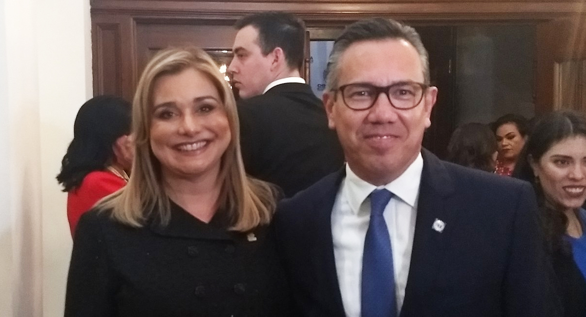 Maru Campos responde tras viralizarse imágenes de su secretario particular en el Mundial 2026