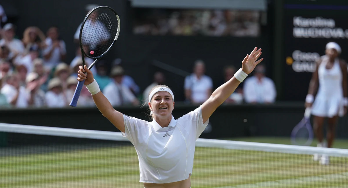 Muchova celebra su triunfo sobre Coco Gauff, para instalarse en la gran final