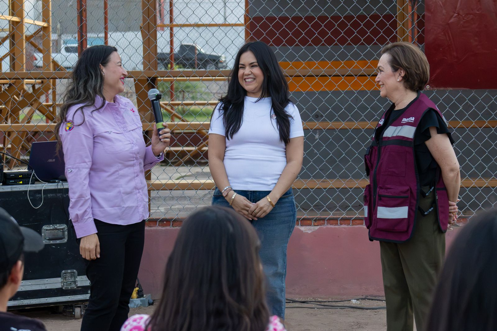 María Dolores del Río recoge propuestas para fortalecer el deporte y el futbol femenil en Sonora