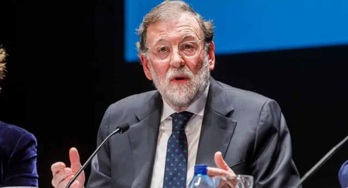 Mariano Rajoy, expresidente español, genera polémica con comentario racista sobre selección francesa