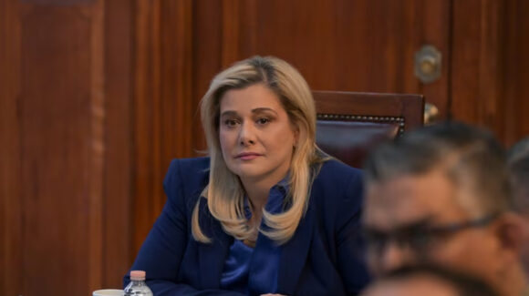 Gobernadora Maru Campos se molesta con asesora durante conferencia por este motivo
