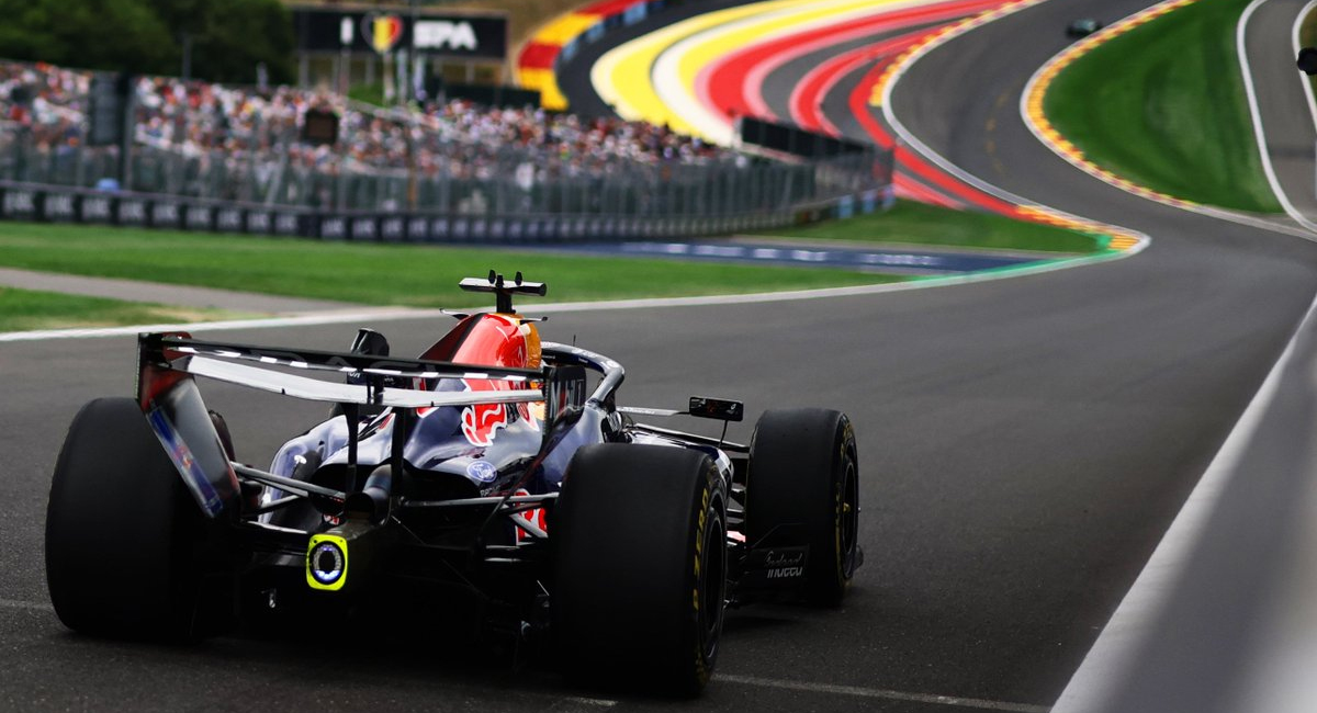 Max Vestappen y Kimi Antonelli fueron los pilotos más rápidos en las primeras rondas libres del GP de Bélgica