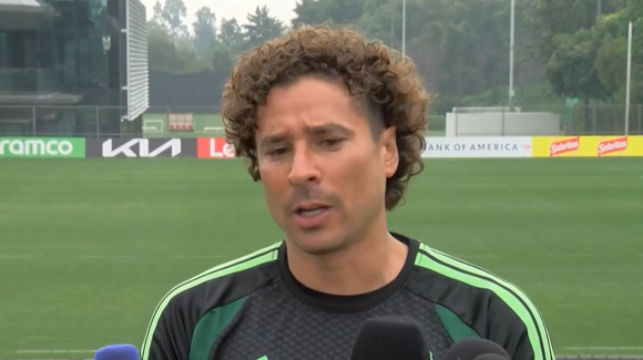 Memo Ochoa envía condolencias por víctimas de festejos tras triunfo de México sobre Ecuador