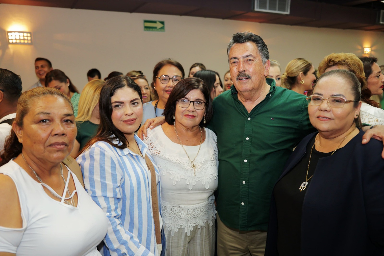 Javier Lamarque durante su visita a Guaymas