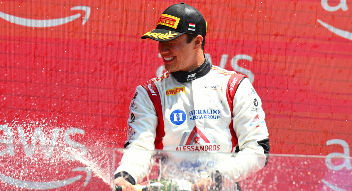 Noel León confirmó que luego de su buen paso por las categorías de soporte, varias escuderías se han interesado en él para llevarlo a la F1