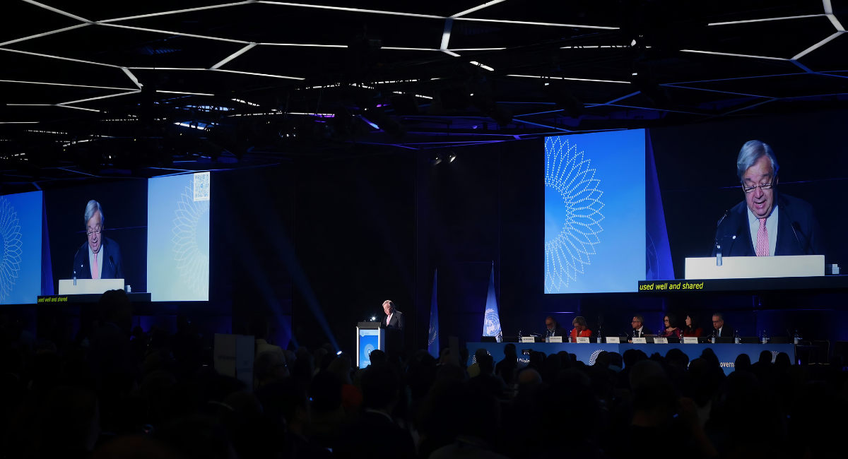 ONU propone el primer pacto mundial para proteger a la niñez ante riesgos de la IA