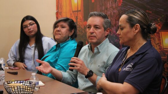 Omar Del Valle dialoga con empresarios para fortalecer la Agenda Hábitat en Sonora