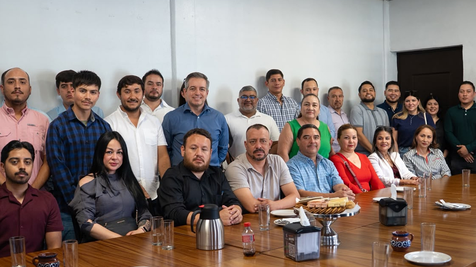 Omar Del Valle fortalece diálogo con ciudadanos durante gira de trabajo en Nogales