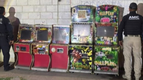 Operativo en Hermosillo, Caborca y Nogales deja decomiso de 34 tragamonedas y equipos de cómputo