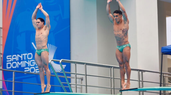 Olvera y Celaya cubren de oro a México; conquistan el trampolín de 3 metros en los Centroamericanos 2026