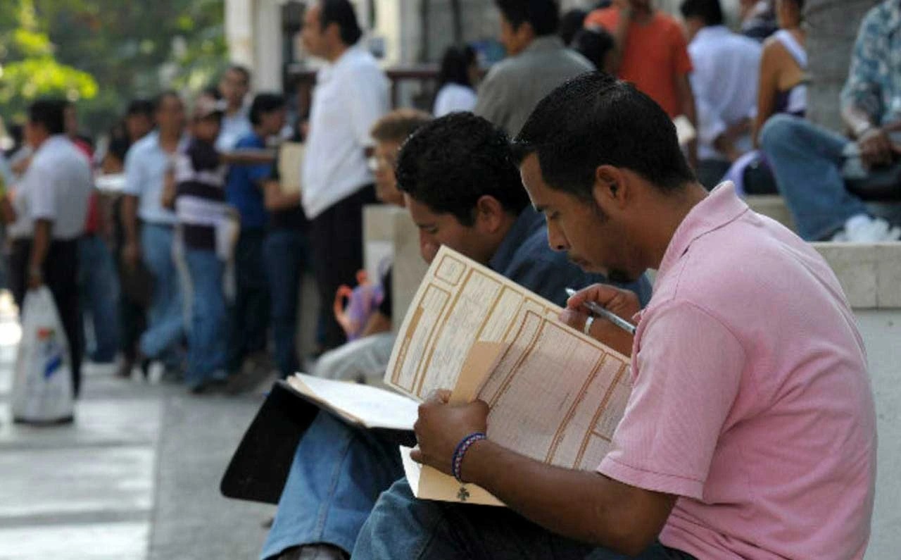 Pérdida de empleos en Guaymas impacta economía regional