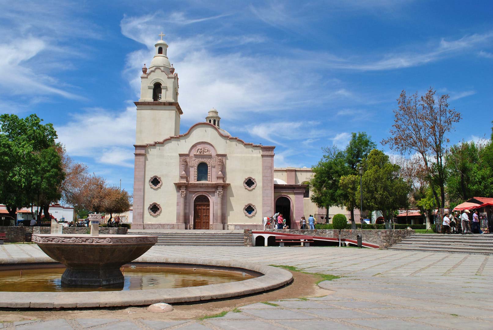 Poco flujo de viajeros se reporta en la caseta de cobro a Nogales
