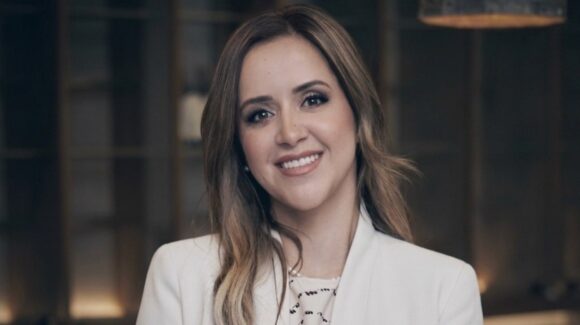 Regidora de Tecate permanece delicada tras atentado; agresores dispararon 45 veces