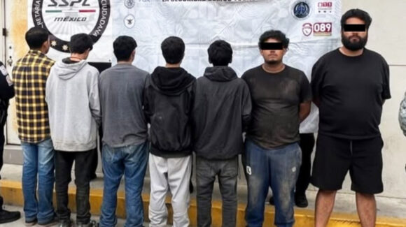 Rescatan a hombre secuestrado tras persecución en Tijuana; hay 7 detenidos, 5 de ellos menores
