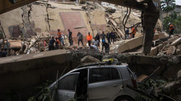 Aumenta a dos mil 954 la cifra de muertos por los terremotos en Venezuela
