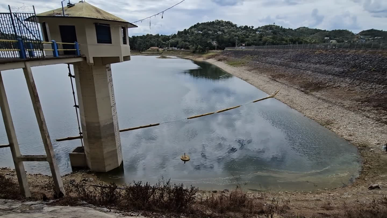 Sequía obliga a Puerto Rico a racionar el agua