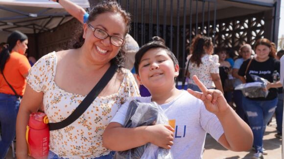 SEC entrega uniformes escolares gratuitos del 3 al 9 de agosto de 2026 en Sonora